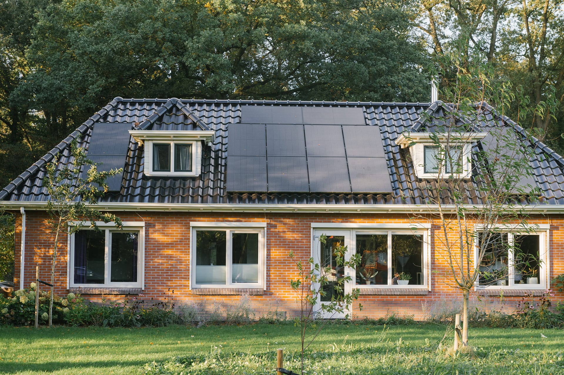 solar panel maintenance in Redditch 8 Random Image