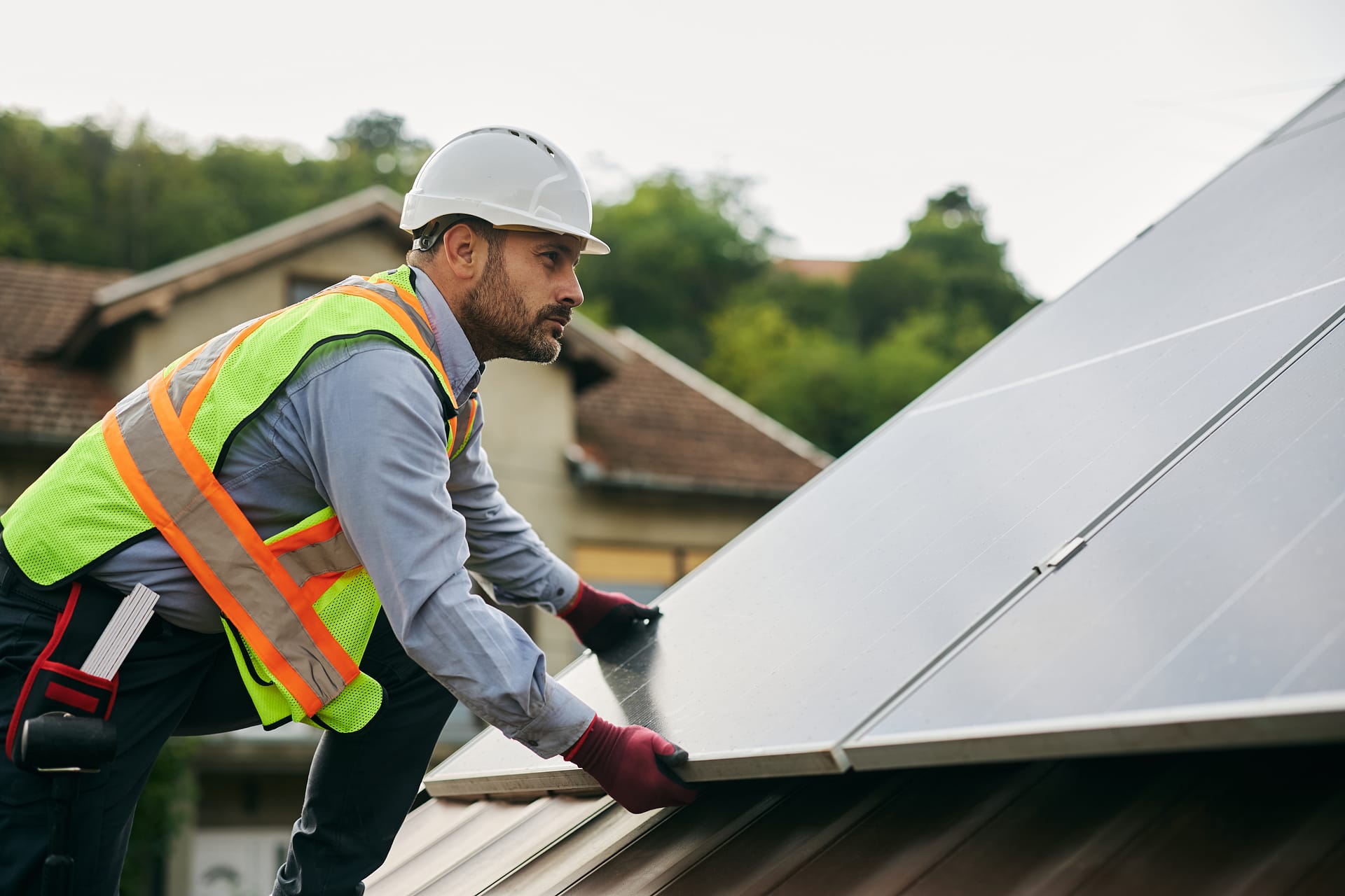 solar panel maintenance in Tamworth 3 Random Image